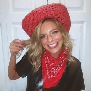 Meet your Posher, Renee